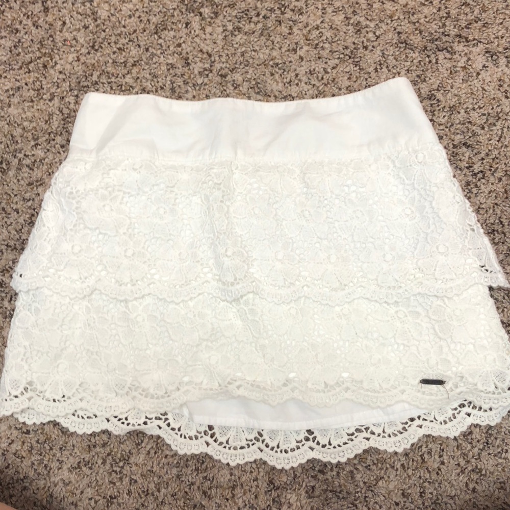 White lace Hollister skirt